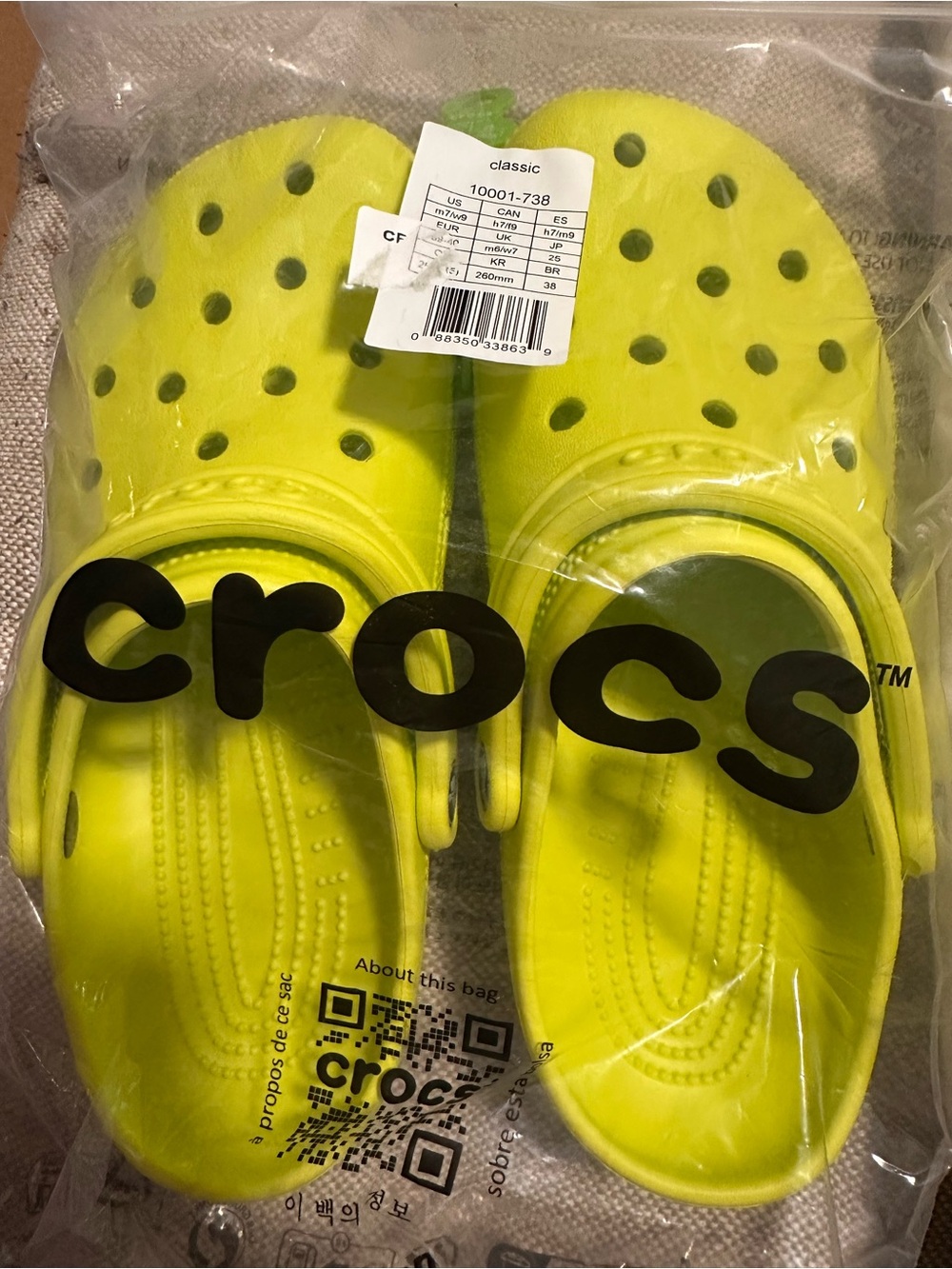 CROCS Classic Clog in Neon Yellow-Green